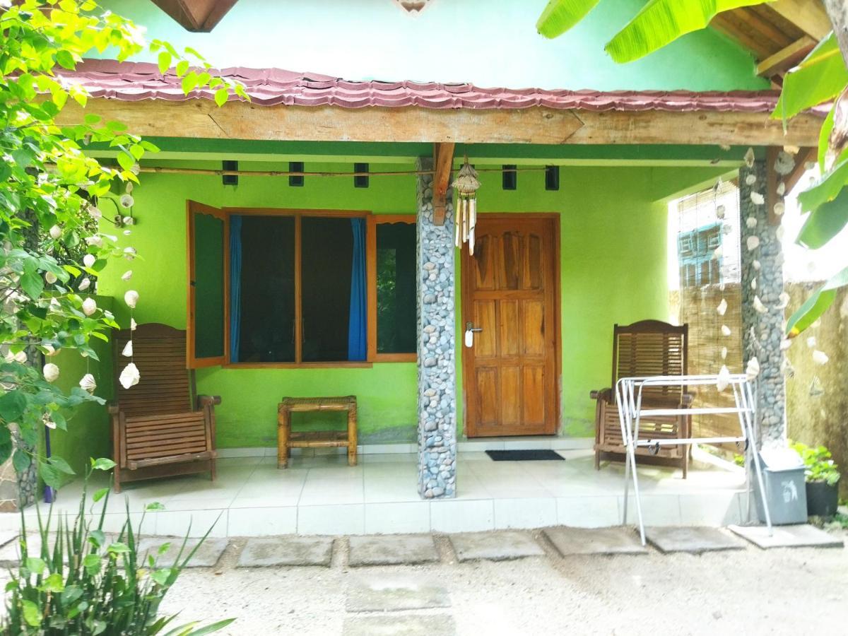 Pelangi Homestay Bungalow Gili Gede Sekotong Esterno foto