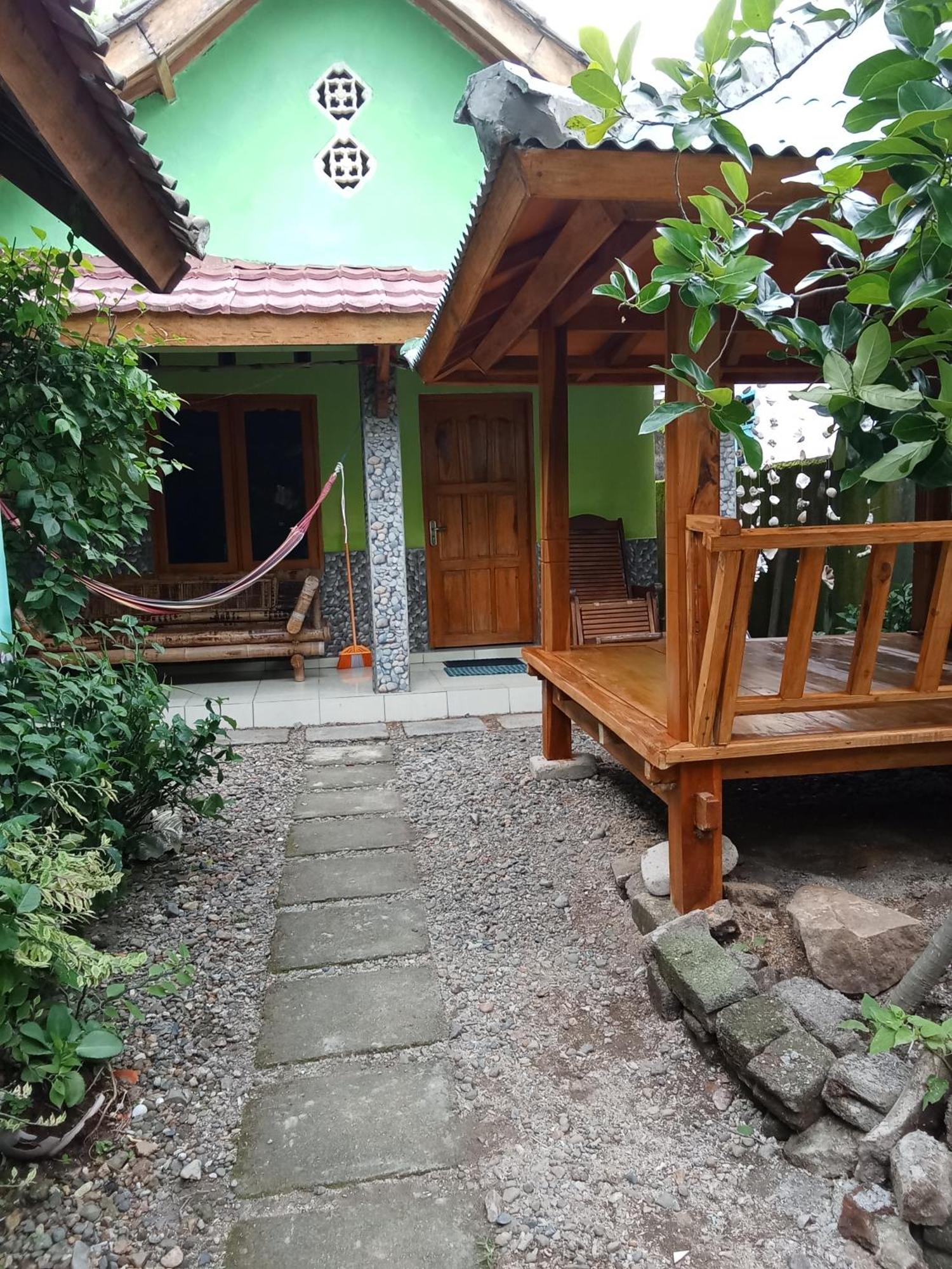 Pelangi Homestay Bungalow Gili Gede Sekotong Camera foto